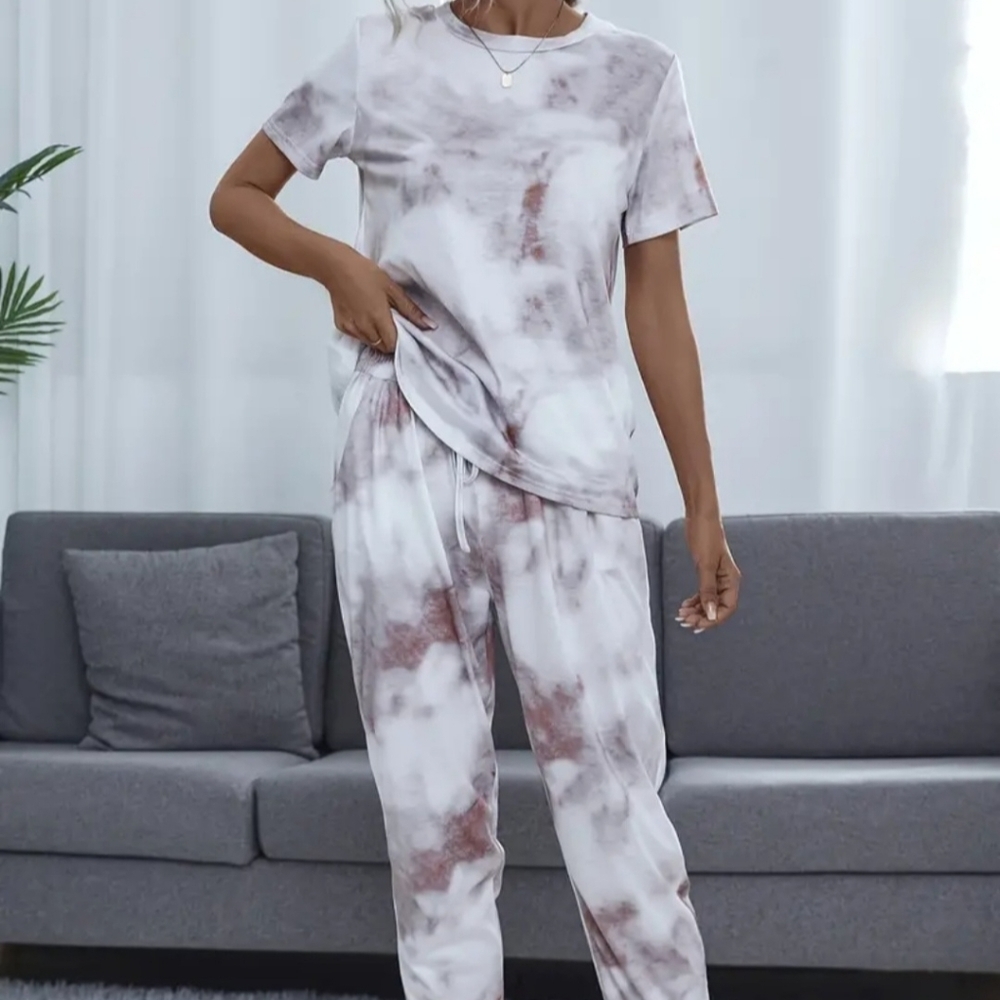 Gorgeous casual loungewear/gym 2 piece jogger set nwt hp🔥🔥🔥🔥tye Dye🔥🔥 - Picture 2 of 4